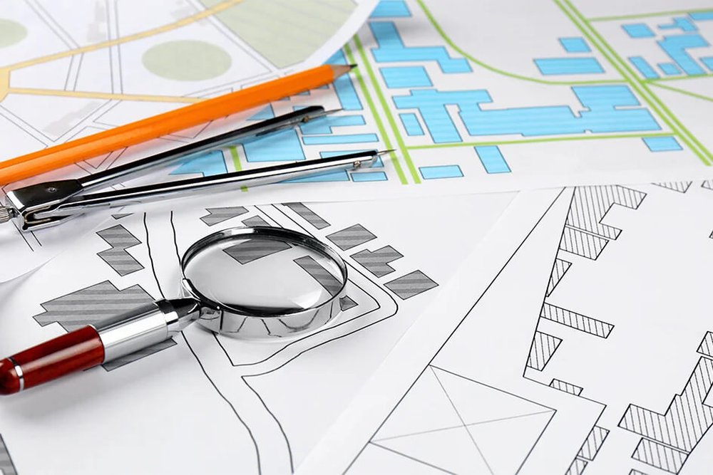 Consultation en mairie de la carte communale pour vérifier la constructibilité d'un terrain