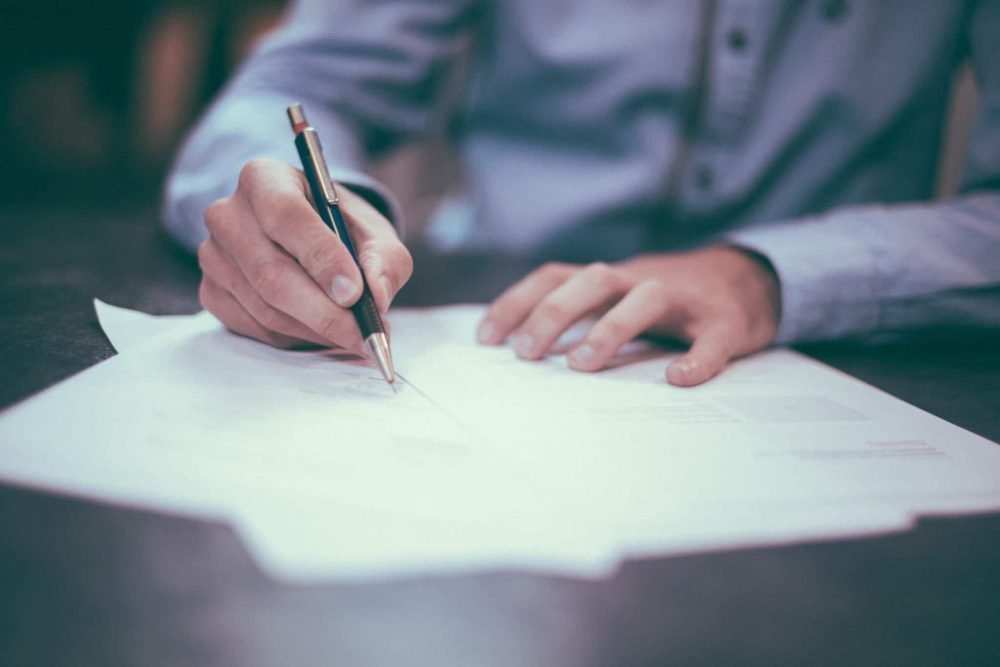 Courrier de recours gracieux adressé à la mairie pour contester un permis de construire délivré