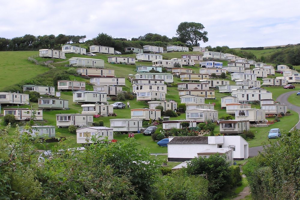 Parc résidentiel de loisirs aménagé pour l'accueil de mobil-homes et caravanes, bénéficiant d'un régime d'urbanisme spécifique