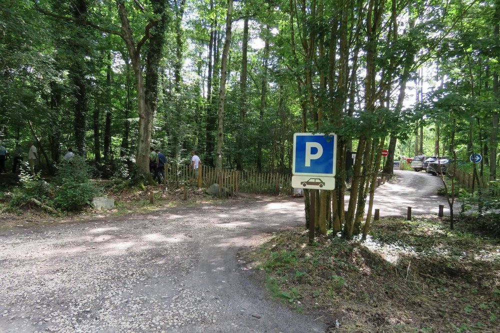 Aménagement d'un accès et d'un parking pour un parcours accrobranche pouvant nécessiter une autorisation de défrichement