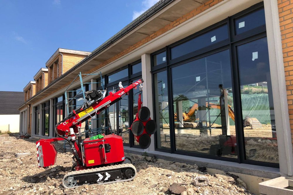 Chantier de construction d'un bâtiment d'activité tertiaire soumis à permis de construire et normes ERP