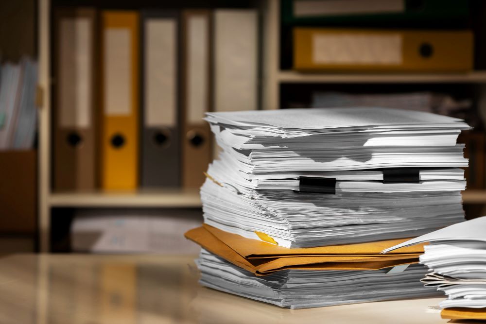 Document de règlement de copropriété précisant les conditions d'exercice d'une activité professionnelle dans un appartement